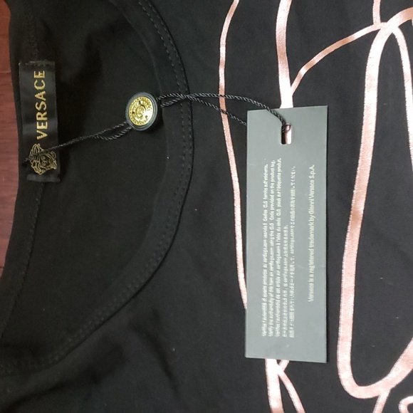 Versace Tshirt - Picture 5 of 5